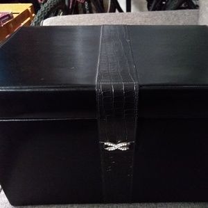 Deluxe LEATHER jewelry box w/Swarovski Crystals